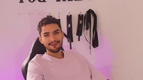 Alek online show from September 2025 05:07:01 PM