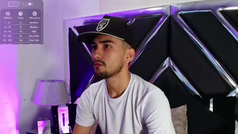 Alek online show from October 2025 12:53:01 AM