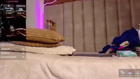 alektra_bryce online show from September 2025 01:05:02 AM