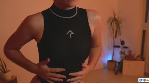 Snapshot of alemaniababe chatting on January 2025 03:11:02 AM Ale online show from January 2025 03:11:02 AM