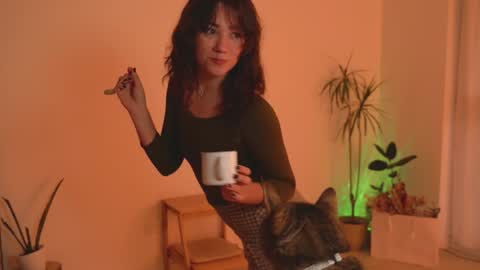 Snapshot of alemaniababe chatting on January 2025 11:12:02 PM Ale online show from January 2025 11:12:02 PM