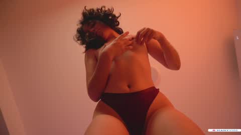 Snapshot of alemaniababe chatting on February 2025 03:22:01 AM Ale online show from February 2025 03:22:01 AM