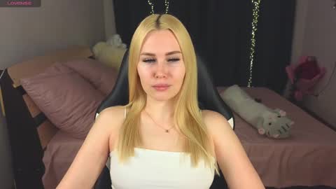 Alena online show from February 2025 02:25:02 PM