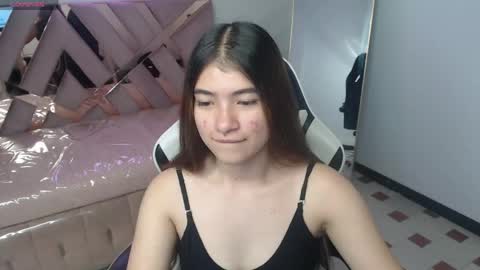 Snapshot of alesia_v chatting on May 2026 03:25:02 AM Live 1000pm 600am COLOMBIAN HOUR online show from May 2026 03:25:02 AM