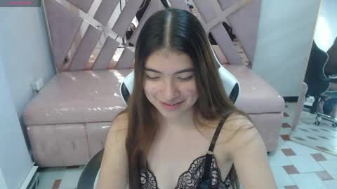 Snapshot of alesia_v chatting on May 2026 08:48:02 PM Live 1000pm 600am COLOMBIAN HOUR online show from May 2026 08:48:02 PM