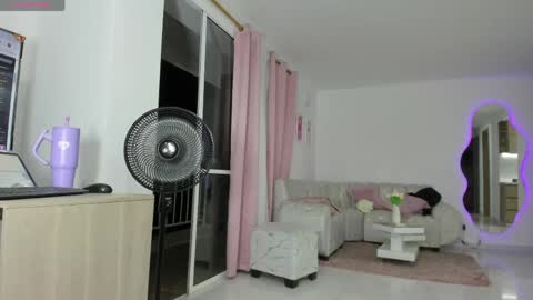 alesia online show from April 2026 01:25:01 AM
