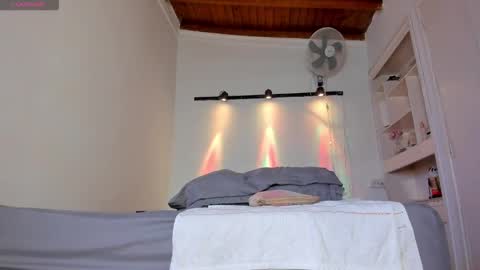 Snapshot of alessa_wells28 chatting on December 2025 10:09:02 AM Alessa online show from December 2025 10:09:02 AM