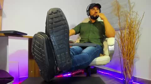 Snapshot of alessandro__wye chatting on December 2024 11:01:01 AM ALESSANDRO WYE online show from December 2024 11:01:01 AM