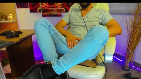 Snapshot of alessandro__wye chatting on January 2025 12:23:01 PM ALESSANDRO WYE online show from January 2025 12:23:01 PM