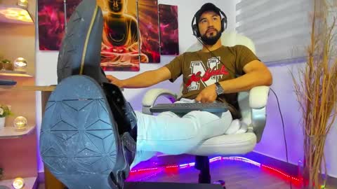 Snapshot of alessandro__wye chatting on January 2025 12:16:01 PM ALESSANDRO WYE online show from January 2025 12:16:01 PM