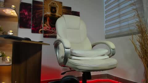 Snapshot of alessandro__wye chatting on February 2025 10:42:02 PM ALESSANDRO WYE online show from February 2025 10:42:02 PM