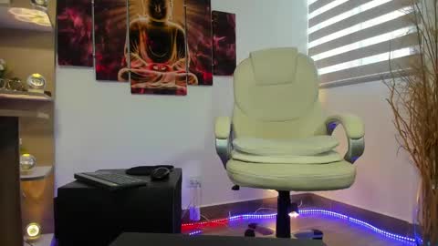 Snapshot of alessandro__wye chatting on March 2025 06:44:01 PM ALESSANDRO WYE online show from March 2025 06:44:01 PM