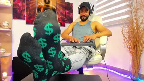 Snapshot of alessandro__wye chatting on March 2025 09:48:01 PM ALESSANDRO WYE online show from March 2025 09:48:01 PM