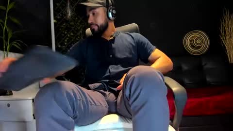 Snapshot of alessandro__wye chatting on September 2025 09:58:02 AM ALESSANDRO WYE online show from September 2025 09:58:02 AM