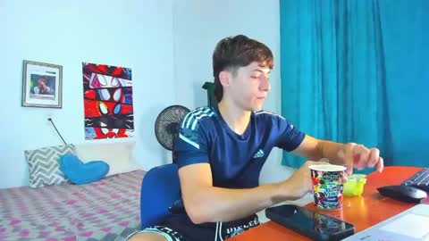 Alessandro Dybala online show from April 2026 09:32:02 PM