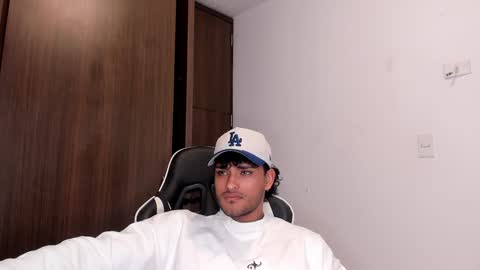 Alessandro Vanni online show from January 2025 12:20:02 PM