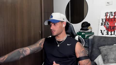 Alessandro Vanni online show from September 2025 01:38:02 AM