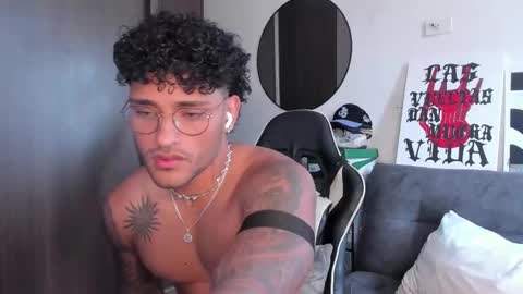 Alessandro Vanni online show from October 2025 02:02:01 PM