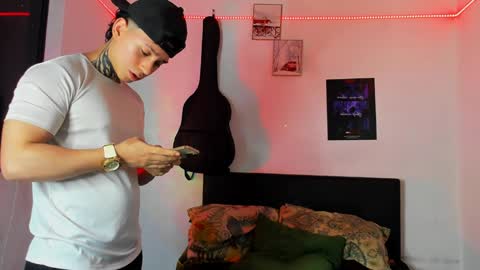 Alessandro online show from December 2024 02:28:02 AM