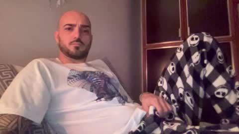 alessandromori91 online show from December 2025 09:22:01 PM