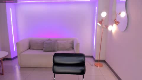 Alessia  online show from October 2025 11:33:02 AM