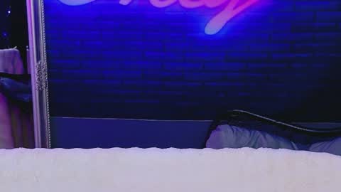 alessiacroft online show from June 2026 04:13:02 AM