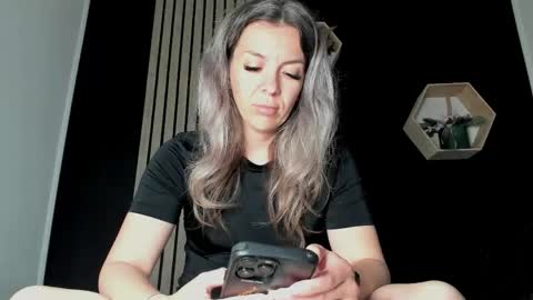 alesys69 online show from May 2026 09:45:02 PM
