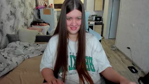 Aletta Oushen online show from November 2025 09:21:01 AM