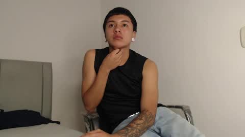 Snapshot of alex__lover chatting on April 2026 04:06:02 AM Owen online show from April 2026 04:06:02 AM