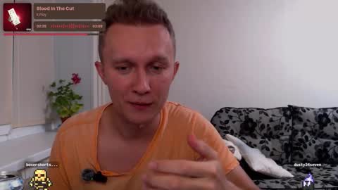 Alex Amazing online show from October 2025 09:12:02 PM