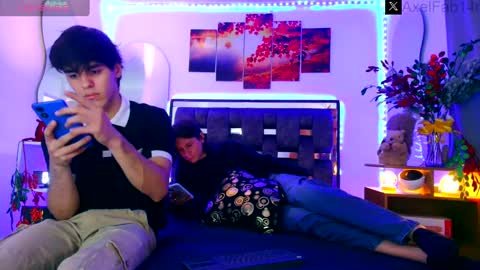 Snapshot of alex_and_fabian chatting on December 2024 06:48:01 PM sneider online show from December 2024 06:48:01 PM