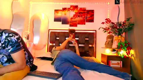 Snapshot of alex_and_fabian chatting on December 2024 06:31:01 PM sneider online show from December 2024 06:31:01 PM