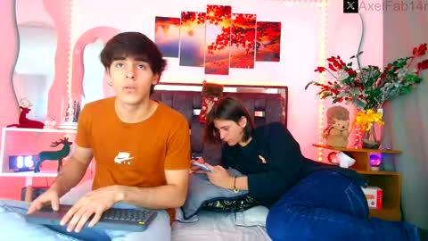 Snapshot of alex_and_fabian chatting on December 2024 06:20:01 PM sneider online show from December 2024 06:20:01 PM