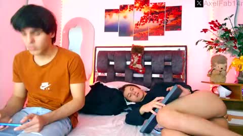 Snapshot of alex_and_fabian chatting on December 2024 09:24:02 PM sneider online show from December 2024 09:24:02 PM