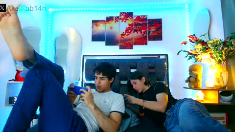 Snapshot of alex_and_fabian chatting on January 2025 10:04:02 PM sneider online show from January 2025 10:04:02 PM