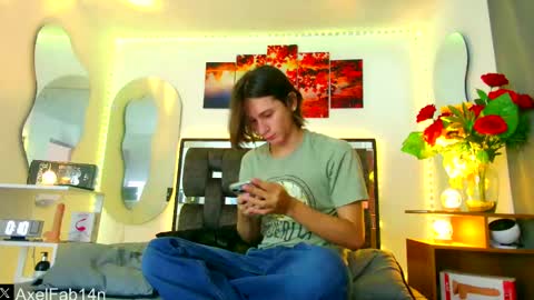 Snapshot of alex_and_fabian chatting on February 2025 06:47:02 PM sneider online show from February 2025 06:47:02 PM