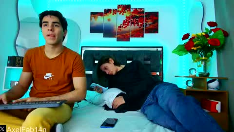 Snapshot of alex_and_fabian chatting on February 2025 06:41:01 PM sneider online show from February 2025 06:41:01 PM