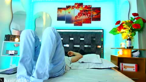 Snapshot of alex_and_fabian chatting on February 2025 06:47:02 PM sneider online show from February 2025 06:47:02 PM