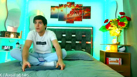 Snapshot of alex_and_fabian chatting on March 2025 06:37:01 PM sneider online show from March 2025 06:37:01 PM