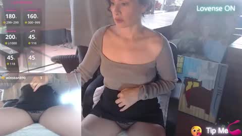 Snapshot of alex_and_theprof chatting on January 2026 12:40:02 PM ALEX online show from January 2026 12:40:02 PM