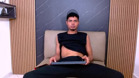 Snapshot of alex_blaze_ chatting on April 2026 03:12:01 AM alex online show from April 2026 03:12:01 AM