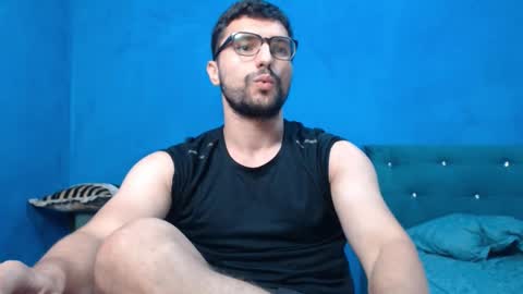 Snapshot of alex_blu chatting on September 2025 01:06:02 AM Alex online show from September 2025 01:06:02 AM