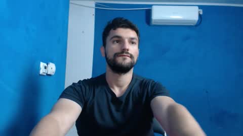 Snapshot of alex_blu chatting on September 2025 01:51:02 AM Alex online show from September 2025 01:51:02 AM