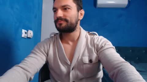 Snapshot of alex_blu chatting on October 2025 07:38:02 AM Alex online show from October 2025 07:38:02 AM