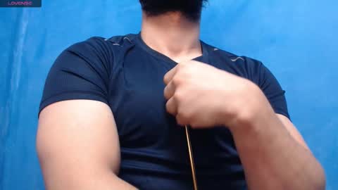 Snapshot of alex_blu chatting on October 2025 09:45:01 AM Alex online show from October 2025 09:45:01 AM