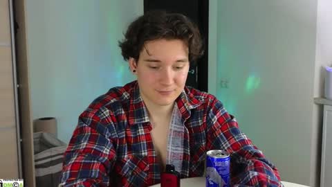 FAVORITE online show from December 2024 08:53:01 PM