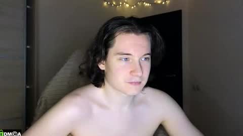 FAVORITE online show from December 2025 12:37:02 AM