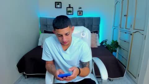 alex online show from January 2025 12:20:02 PM