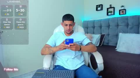 alex online show from January 2025 12:07:02 PM