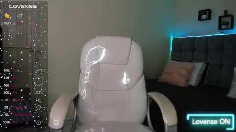 alex online show from February 2025 12:11:02 PM